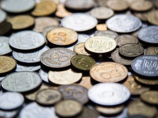 Дніпро: старі монети можуть вартувати тисяч гривень