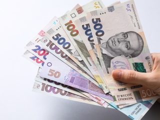 Уряд планує продовжити програми "Зимової підтримки" для дніпровців
