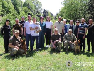 Чотирилапі друзі для ветеранів: зустріч зі службовими собаками в Дніпрі