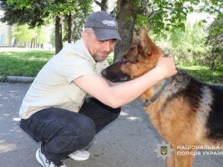 Дніпро: ветерани отримали допомогу у П'ятихатках