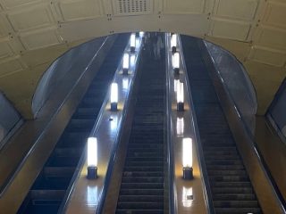 Дніпровське метро оновлює найстаріший ескалатор